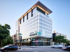 AC Hotel by Marriott Madison Downtown