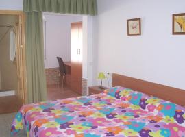 Pensión Nomphosumus, hotel v destinaci Cala del Moral