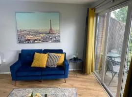 MCR-2bed2bathAptParkingLUX Canal
