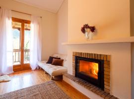 LEA's HOME - Cozy Chalet with Mountain View, chal&eacute; alpino em Vytina