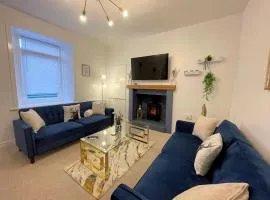 Pass the Keys Beautifully Presented Cosy Town Centre Cottage