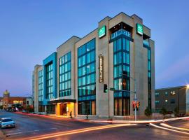 AC Hotel by Marriott Des Moines East Village，位于德梅因得梅因机场 - DSM附近的酒店