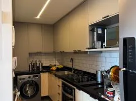 Apto completo em Cabedelo, proximo a João Pessoa com 2 quartos, cozinha completa e ar condicionado e varanda Gourmet