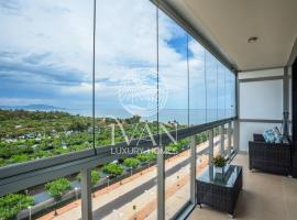 Casa Mediterranea Ivan Luxury Homes 7ªPlta Norte 1ªLinea، فندق في أوروبيسا ديل مار