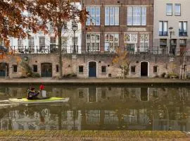 2 Luxurious canal apartments in Utrecht