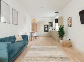 Light & Luxury London Apartment in Honor Oak