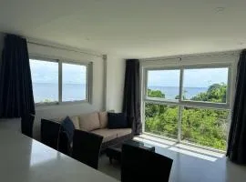 Maha Villa - Sea View Island Retreat with private beach