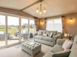 Host & Stay - Fieldview Lodge, Ashdown Retreat