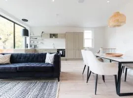 Modern & Bright Luxury London Apartment in Honor Oak