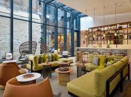 La Caserne Chanzy Hotel & Spa, Autograph Collection, hotel s vířivkou v Remeši