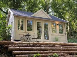 Fitchey woodland cabin