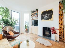 Stylish 2 Bedroom Flat with a Private Sauna