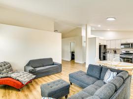 1 Mi to Pioneer Crossing Casino Fernley Retreat!, hotel in Fernley