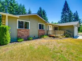 Peaceful Home Less Than 8 Mi to Olympic National Park!
