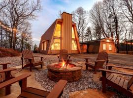 10 Min To Helen Hot Tub, Mtn Views, Game Room, hotel con spa en Cleveland