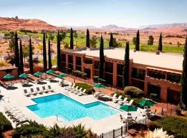 Courtyard Page at Lake Powell