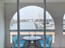 T2 cabine avec très belle vue sur le port de plaisance