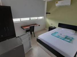 Hotel SuperNus, hotel in San José del Nus