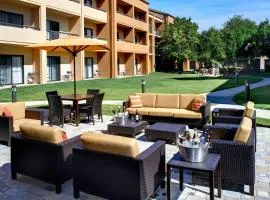Courtyard Toledo Airport Holland