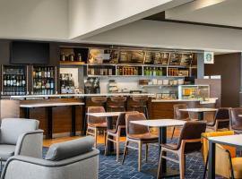 Courtyard by Marriott Minneapolis-St. Paul Airport, hotel poblíž Mezinárodní letiště Saint Paul Minneapolis - MSP, Mendota Heights