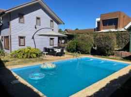 Casa Pingueral estufa - piscina - cercano a playa, chalupa v destinaci Dichato