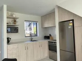 Mohua Lane Retreat