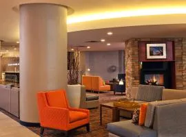 Courtyard by Marriott Alexandria Pentagon South