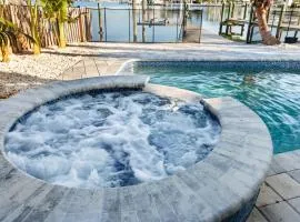 Luxury-4 Primary Bedrooms-Waterfront-King Beds