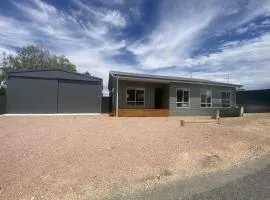 Moonta Bay Holiday Home