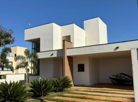 Casa Riviera de Santa cristina 2, hotel em Itaí