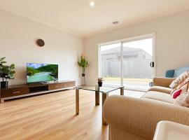 Jubilee Home 4B by GoodLive, hotel Mount Cottrell városában