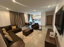 Luxury Nova Roman Ridge 2-bedroom apartment in Accra - FiveHills homes, hotel in Accra