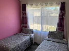 Mahzan on Dromana Room 4