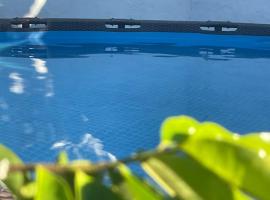 Casa Carolina, hotel in Honda