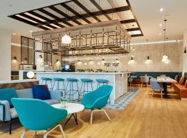 Courtyard by Marriott Luton Airport, hotel in Luton