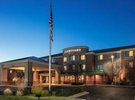 Courtyard by Marriott Kansas City Shawnee, hotel in Shawnee