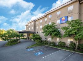 Comfort Inn & Suites, hotel en Langley
