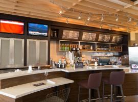 Courtyard by Marriott Morgantown、モーガンタウンのプール付きホテル