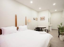 xx HD Yaowarat Road BKK, hotel a Samphanthawong