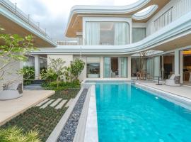 Nature's Rest Private Pool Villa Rawai, hotel en Phuket