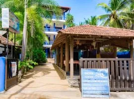 Golden Surfer Beach Hotel