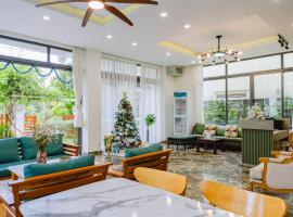 Palm Riverside Boutique, Hotel am Strand in Hội An
