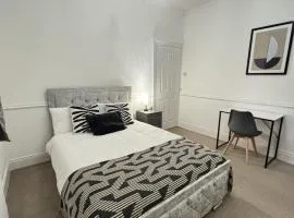 Unwind at Hebburn House-Your Serene Retreat Awaits