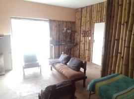 Bambazoo Guest Suite, khách sạn ở Hibberdene