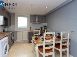 Stylish 3 Bedroom Apartment, Edinburgh