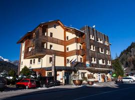 TH Cadore - Hotel Antelao – hotel w mieście Borca di Cadore