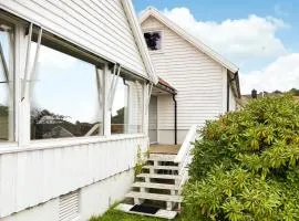 Five-Bedroom Holiday Home In Mandal