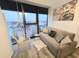 Hanza Tower AJP Glamour apartment high floor, hotel in Szczecin