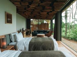 Snow Peak FIELD SUITE SPA HEADQUARTERS - Vacation STAY 98412v, hotel din Mitsuke