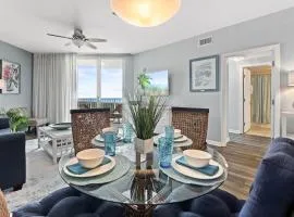 Penthouse Amazing Gulf Views Walk Beach or Shuttle Suite sleeps 6